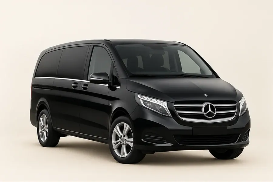 Van Mercedes-Benz de la flota de Agencia Marruecos Tours