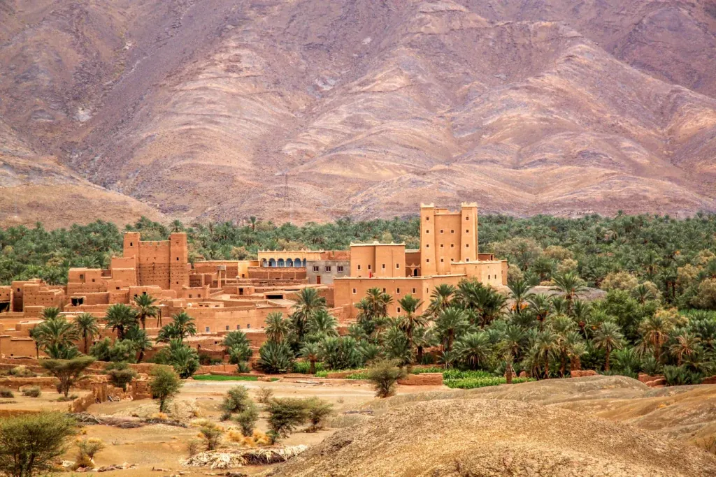 Tour de 4 Días de Fez a Marrakech y Desierto